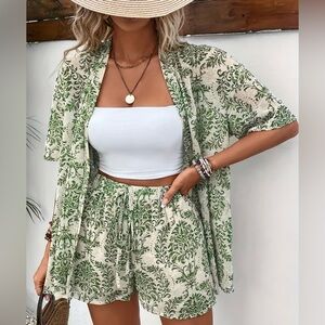 TK003: Green Patterned Women's Shorts Set